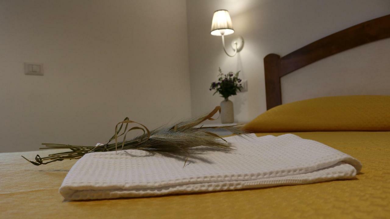 Casa Amigdala Bed and Breakfast Castellabate Exteriör bild